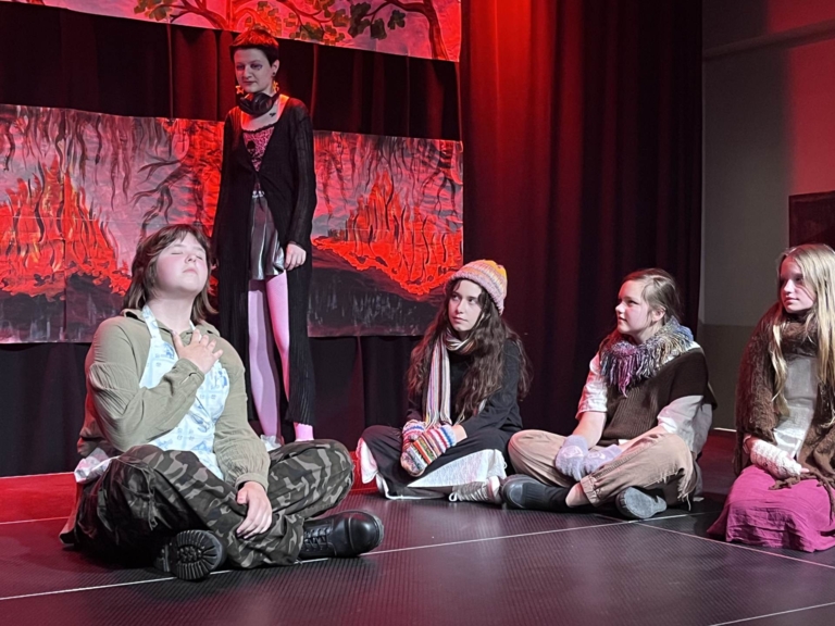 Teatralno-muzyczne, zdjęcie ze spektaklu "Piekło-niebo"