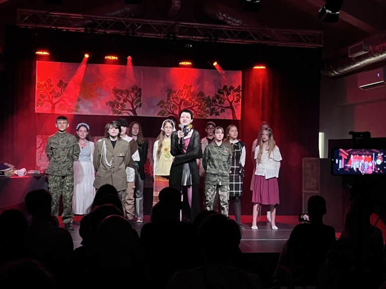 Teatralno-muzyczne, zdjęcie ze spektaklu "Piekło-niebo"